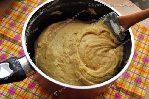 Медовое пирожное с начинкой. 03