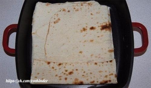 Сырный пирог из тонкого лаваша за 5 минут.