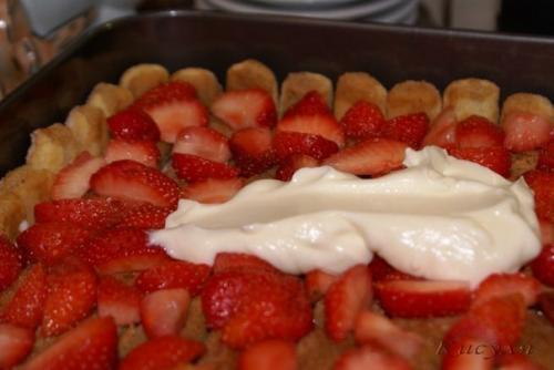 Бананово - клубничный тортик по мотивам тирамису. 07 Бананово - клубничный тортик по мотивам тирамису. 07