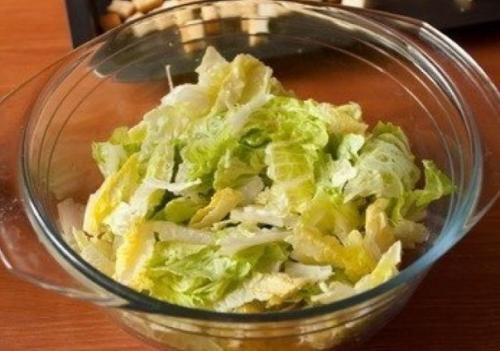 Салат Цезарь с курицей. 04