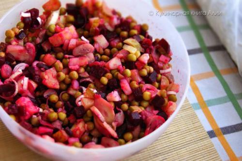 Салат с грибами, свеклой и. 03