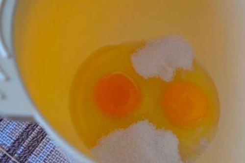 Сладкий ролл с фруктами. 01 Сладкий ролл с фруктами. 01