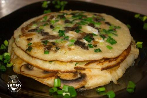 Блины с грибами.