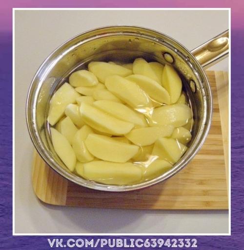 Улетает первым со стола. 02