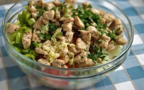Салат с фасолью, кукурузой, курицей. 04 Салат с фасолью, кукурузой, курицей. 04