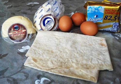 Яичница с сыром в лаваше. 01