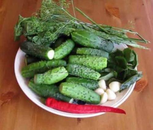 Малосольные огурцы. Ингредиенты. 01