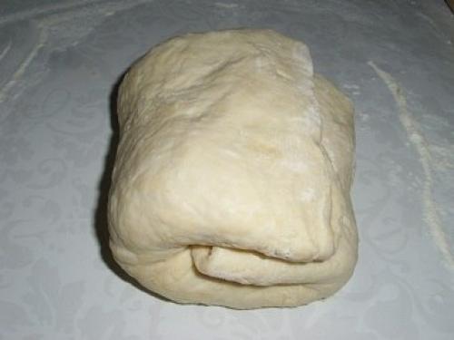 Тесто на кефире без дрожжей. Тесто на кефире для пирожков, без дрожжей.