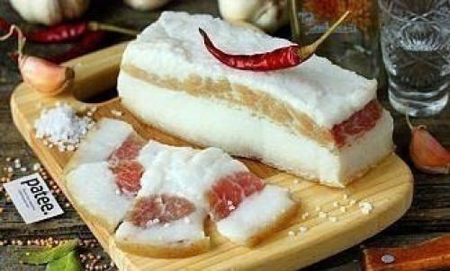 Сало в чесночном маринаде.
