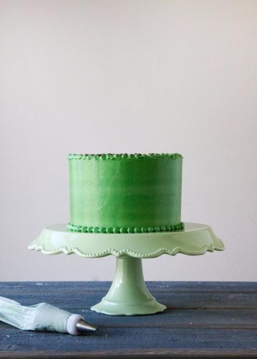 Торт - арбуз.  1. испеките торт Красный Бархат, нарежьте его на ровные коржи. 08