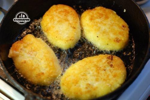 Картофельные котлеты с курицей. 07