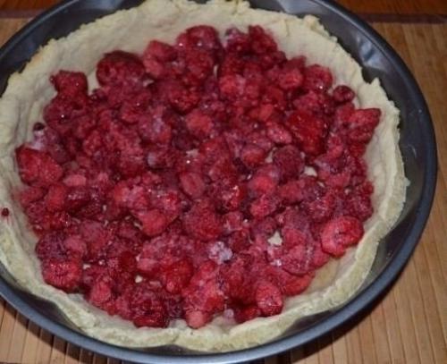 Цветаевский пирог с малиновой начинкой. 04