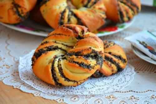 Булочки с маком.