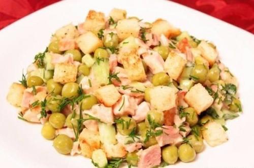 Салаты с сухариками: топ - 7 рецептов. 02