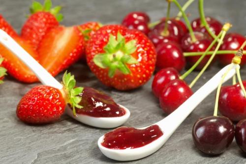 Повидло из клубники с черешней.