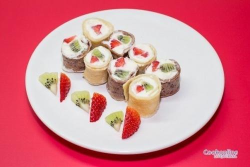 Сладкие роллы из блинов. 08