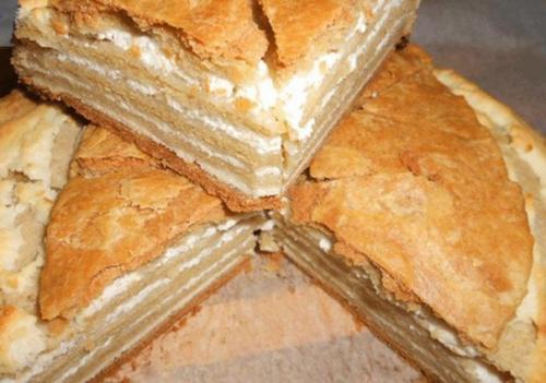 Очень притягательный на ВКУС слоеный творожный пирог.