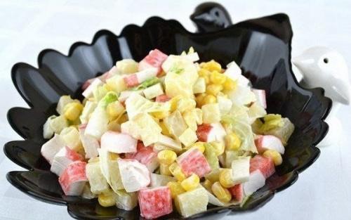 Салат Легкость.  Ингредиенты: