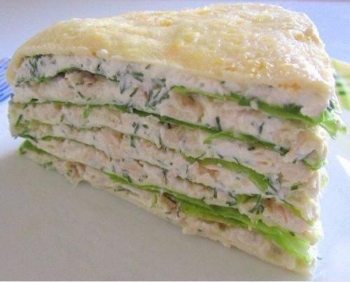 Белковый торт с куриной грудкой.

