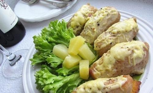 Рулетики из свинины с ананасами и сыром. 08