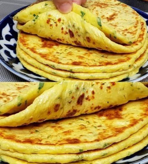 Картофель, мука и зелень - вкуснее всяких чебуреков.  