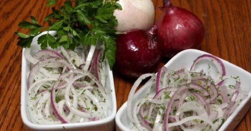 Маринованный лук.  Автор: Марина гармаш.