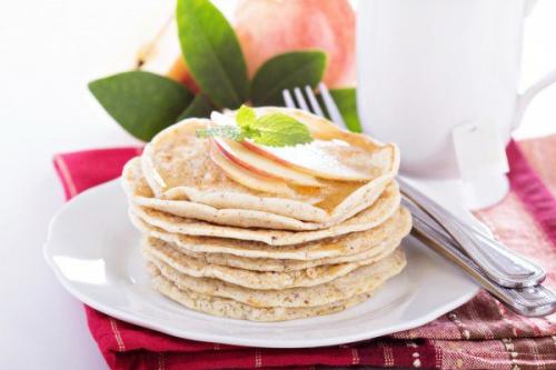 Оладьи на минералке. Ингредиенты: