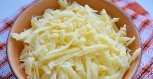 Рулетики из свинины с ананасами и сыром. 02