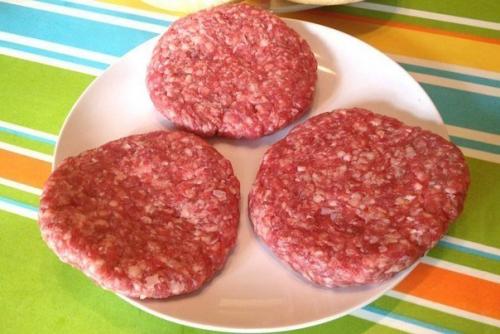 Классический чизбергер.  Ингредиенты: 01