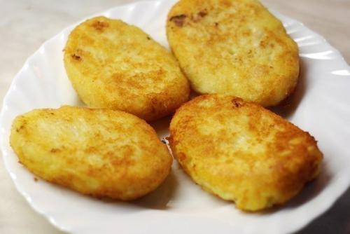 Картофельные котлетки с курицей.