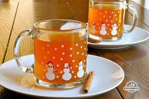 Горячий яблочный сидр.
