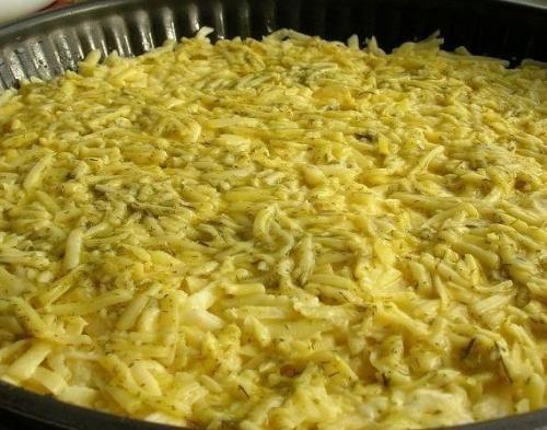 Запеканка из тертого картофеля с сыром и чесноком. 05