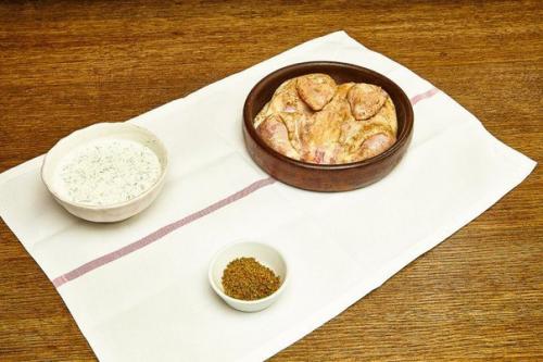 Цыплёнок по-грузински.  Ингредиенты: 01