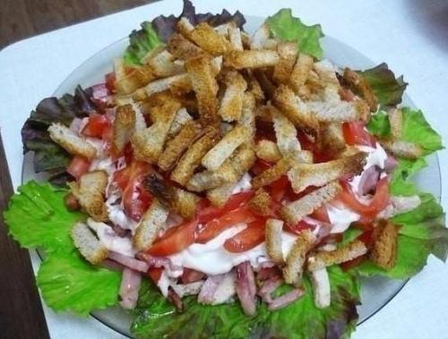 Подборка салатов с сухариками: топ - 7 вкуснейших рецептов. 04