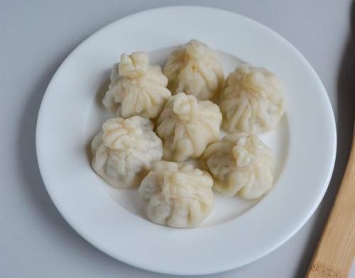 Хинкали. Ингредиенты: Мука пшеничная - 4 стак. 06 Хинкали. Ингредиенты: Мука пшеничная - 4 стак. 06