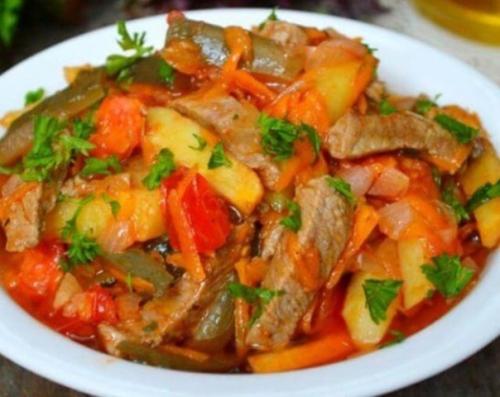 Азу по-татарски.  Ингредиенты: