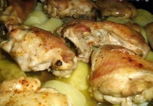 Куриные бедрышки в духовке.