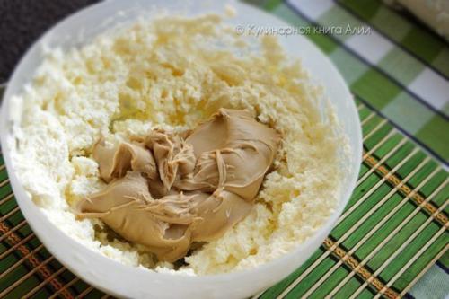 Влажный шоколадный торт с ореховым кремом. 05