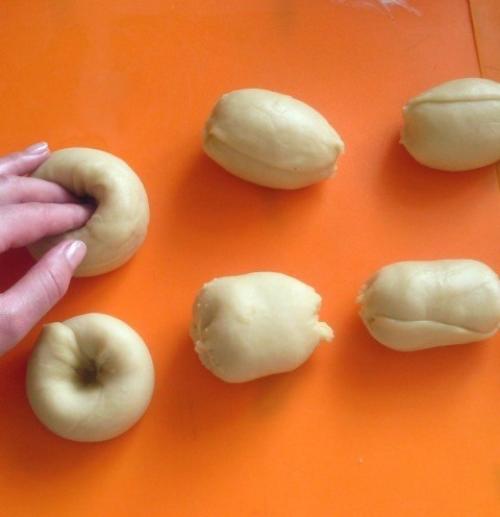 Бабушкины слоистые пирожки. 05