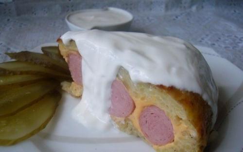 Картофельная запеканка с сосисками.