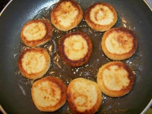 Сырники с манкой. 05