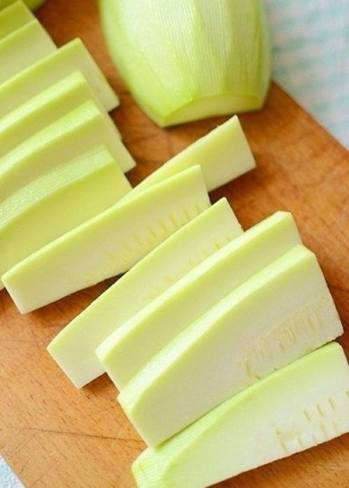 Кабачковые брусочки в кляре вкусно. 02