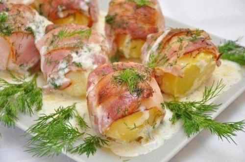 Картошка в беконовой Одёжке.