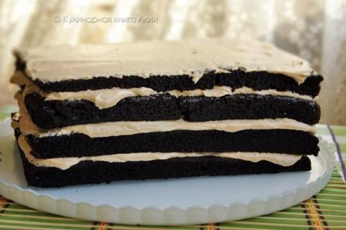 Влажный шоколадный торт с ореховым кремом. 06