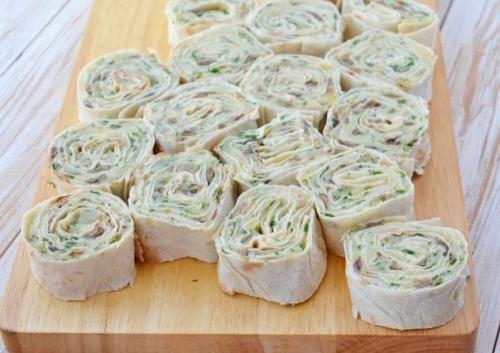 Рулетики из лаваша с картофелем, грибами и зеленью. 03 Рулетики из лаваша с картофелем, грибами и зеленью. 03