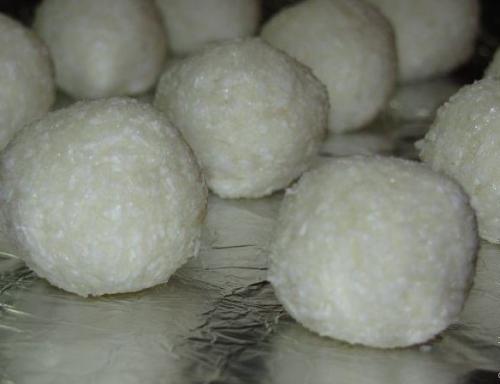 Кокосовые конфеты.  Ингредиенты: 02