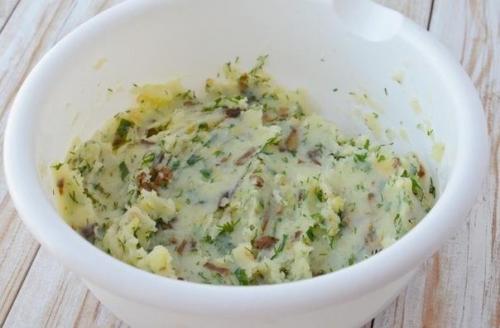 Рулетики из лаваша с картофелем, грибами и зеленью. 01 Рулетики из лаваша с картофелем, грибами и зеленью. 01