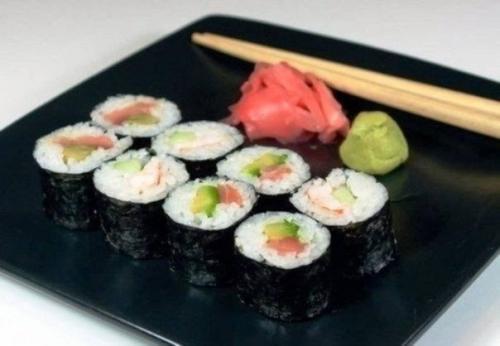 На ваш заказ - приготовьте суши и роллы дома? 06