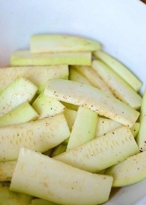 Кабачковые брусочки в кляре вкусно. 03