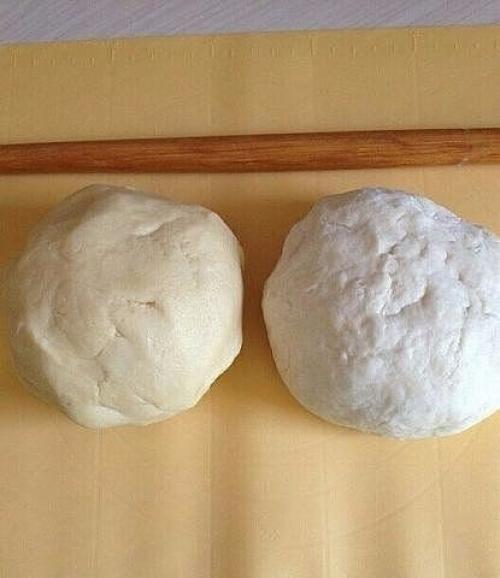 Рогалики.  Очень вкусные, мягкие, рассыпчатые рогалики, просто тают во рту.